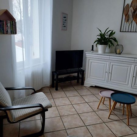 Gite De L Epinette Commentry Экстерьер фото